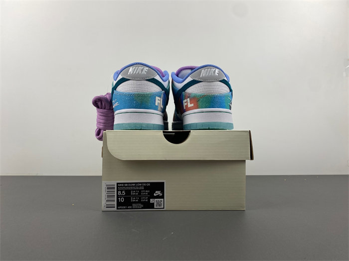 Futura Laboratories x Nike SB Dunk Low FL HF6061-400