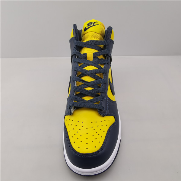 NIKE DUNK HIGH