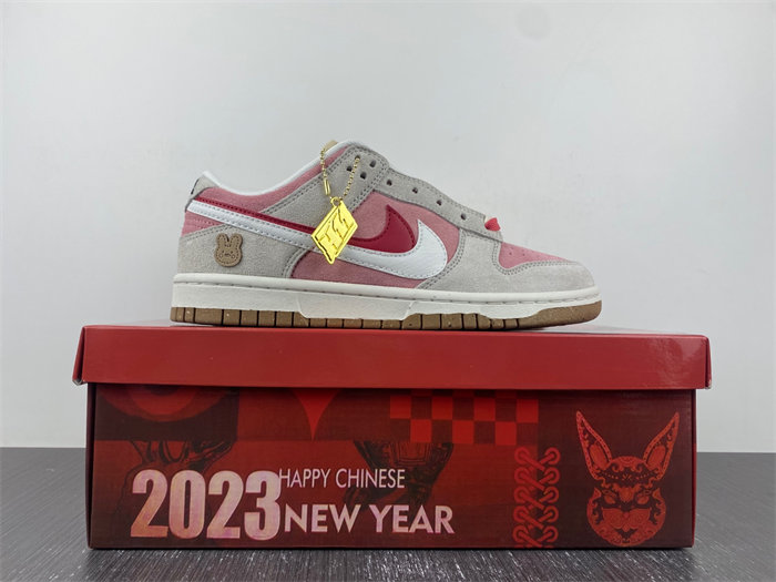 Nike Dunk Low SE DO9457-100