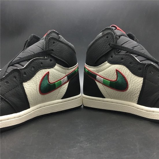 AIR JORDAN 1 RETRO HIGH OG