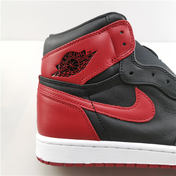 AIR JORDAN 1 RETRO HIGH BAN “BANNED” 2011 432001-001