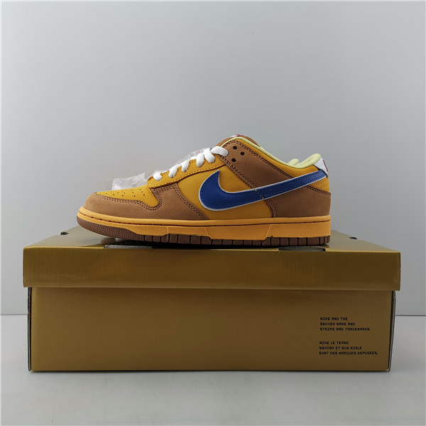 NIKE SB DUNK LOW PRO