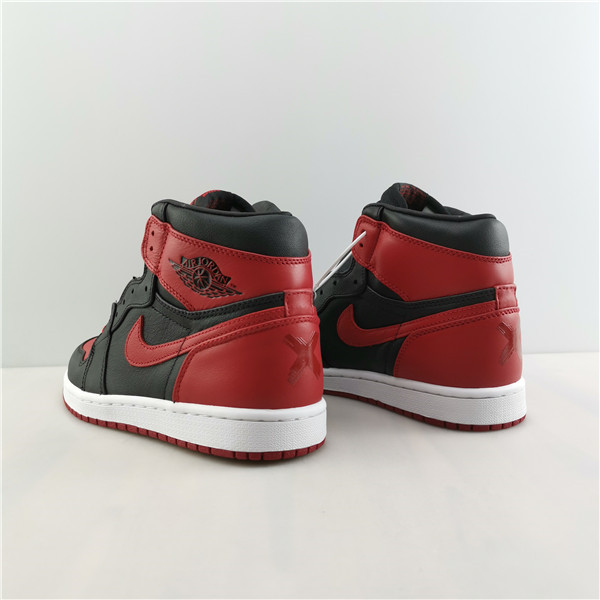 AIR JORDAN 1 RETRO HIGH BAN “BANNED” 2011 432001-001
