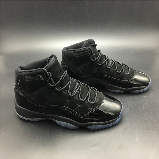 AIR JORDAN 11 RETRO