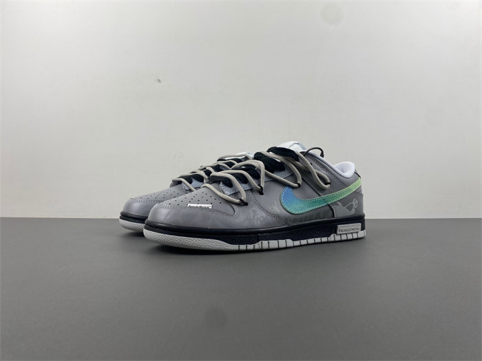 Nike Dunk LOW DV0831-101 ....