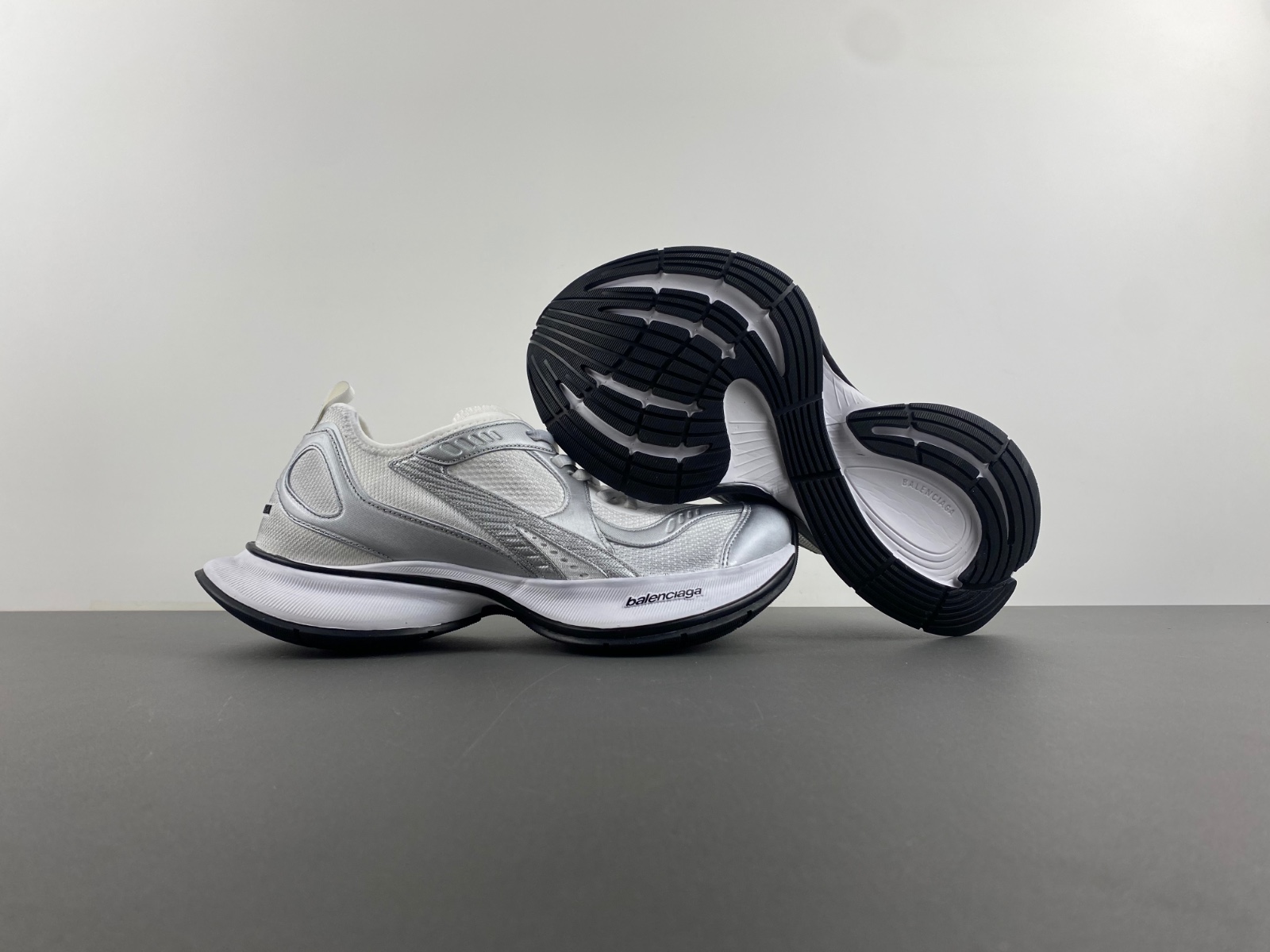 Ba*len*cia*ga 793945 wflgy 9100