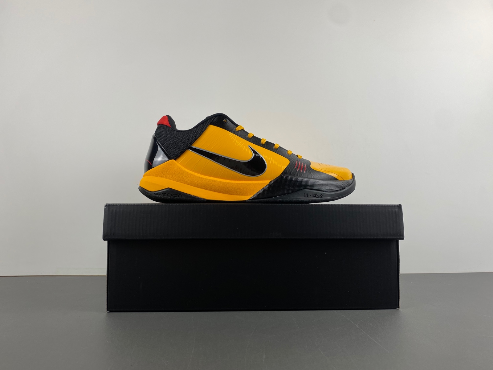 Nike Kobe 5 Protro “Bruce Lee CD4991-700
