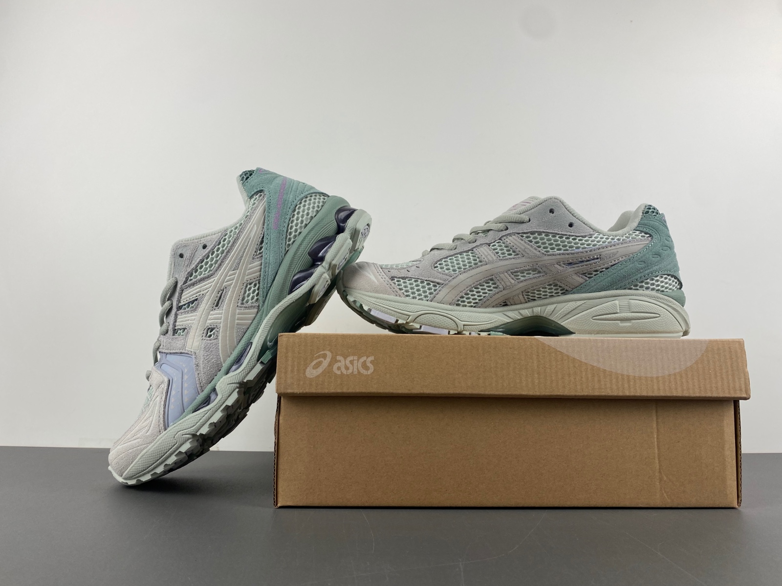 As*ic*s gel-kayano 14 1201a161-023