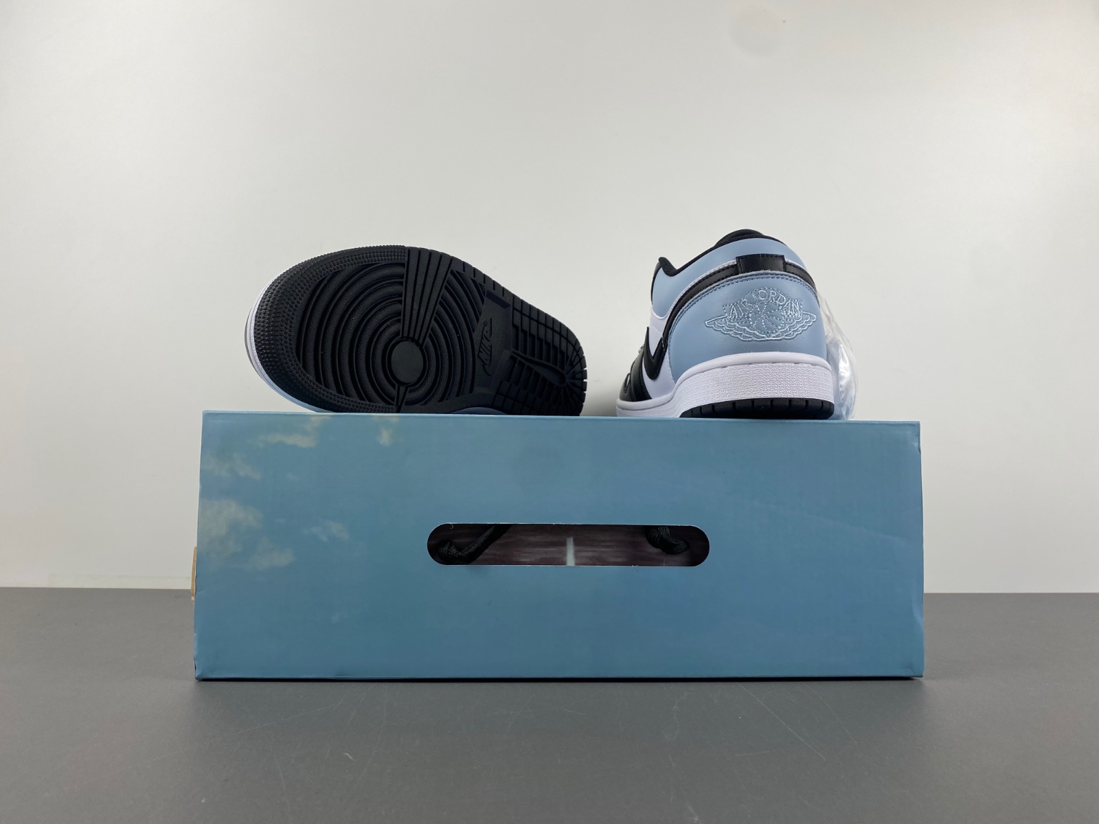 Air Jordan 1 Low 553558-132T