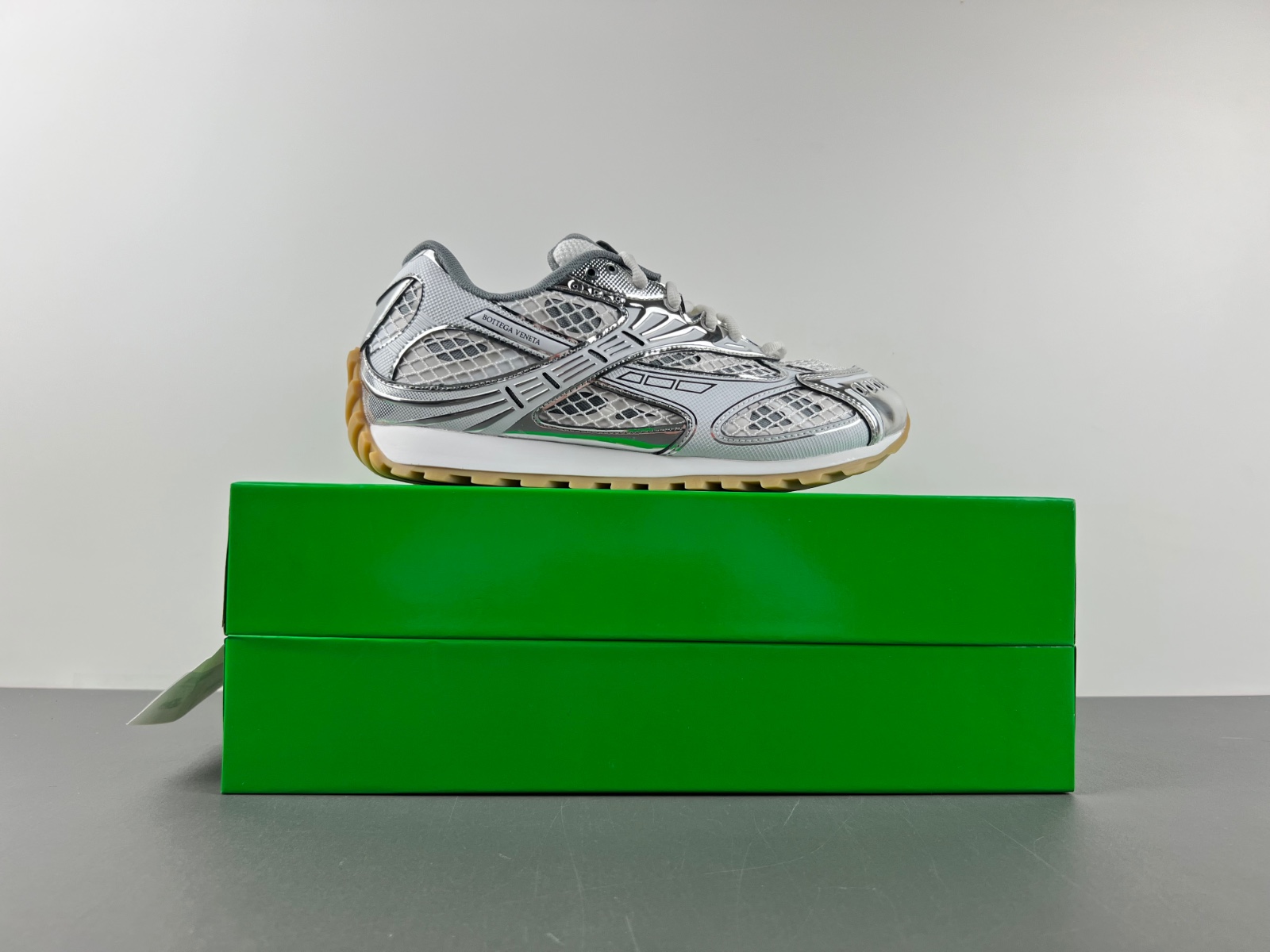 bo*te*ga Ve*ne*ta orbit surf 741357 v2x40 1425