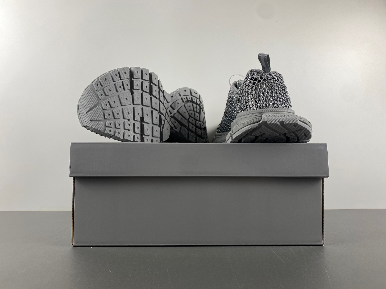 Ba*len*cia*ga phantom sneaker gray 788819 w3xfn 1210